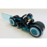 Lego Tron Legacy Blue Lightcycle With Sam Flynn Minifigure #69156